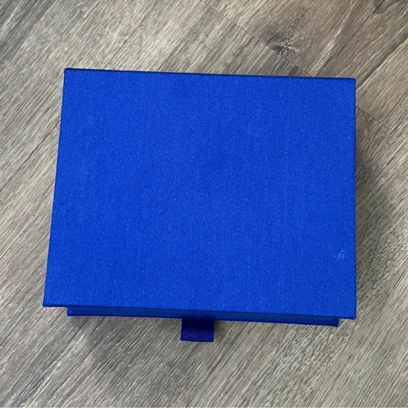 NEW Brighton French Garden Floral Embroidered Jewelry Box - Picture 8 of 9